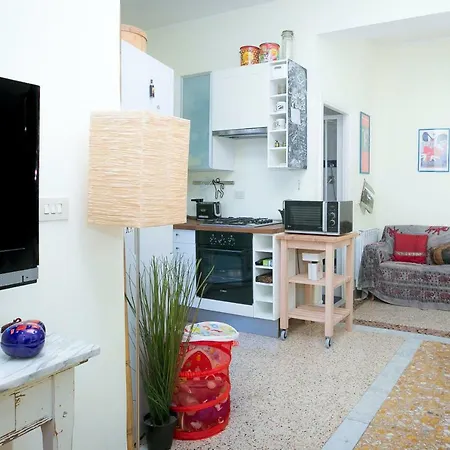 Barney's House Nearby Subway And Downtown Apartamento Roma